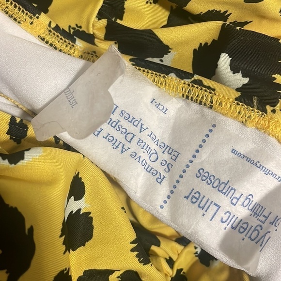 ModCloth The Gilda One-Piece Swimsuit Yellow leopard New Sz Small - Picture 8 of 11